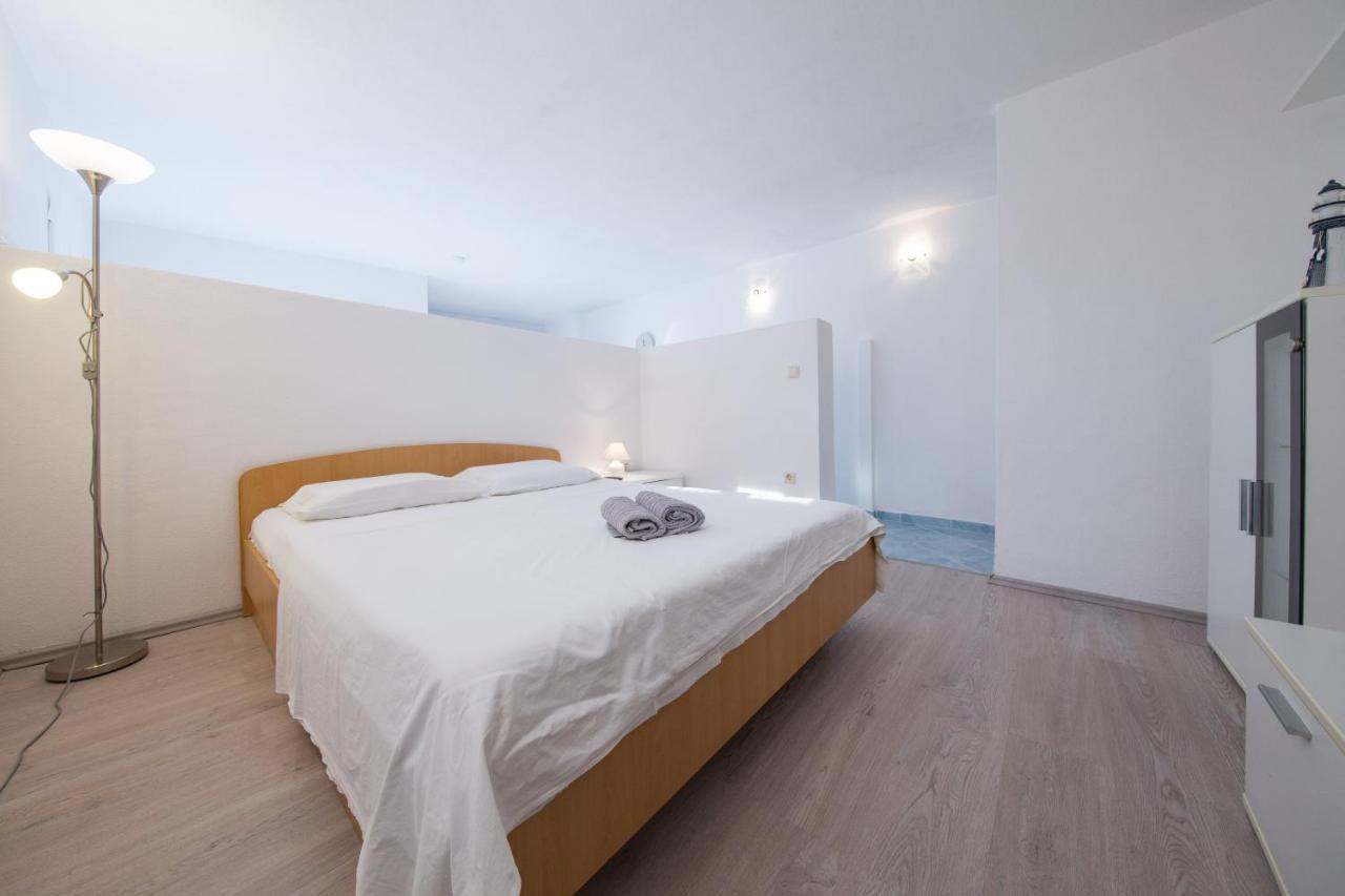 Strma Apartments Vis Kültér fotó