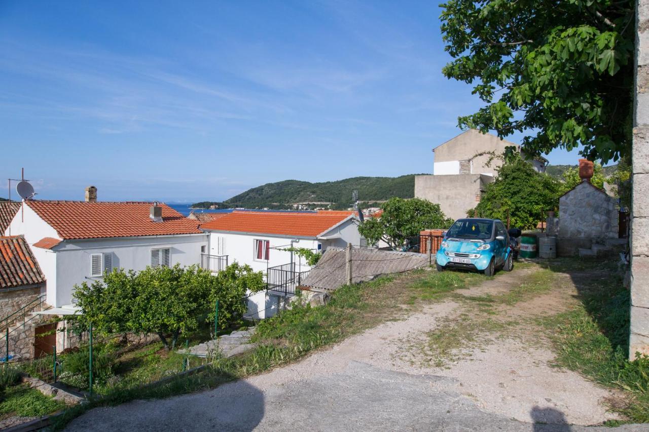 Strma Apartments Vis Kültér fotó