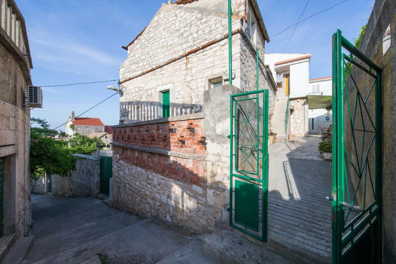 Strma Apartments Vis Kültér fotó
