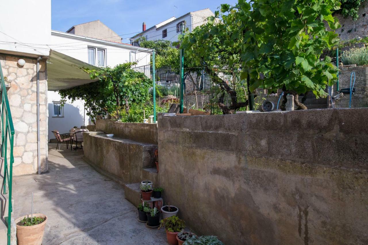 Strma Apartments Vis Kültér fotó