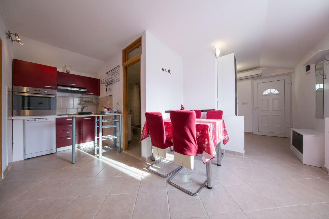 Strma Apartments Vis Kültér fotó
