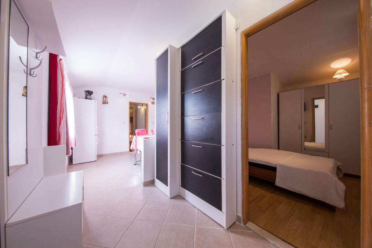 Strma Apartments Vis Kültér fotó
