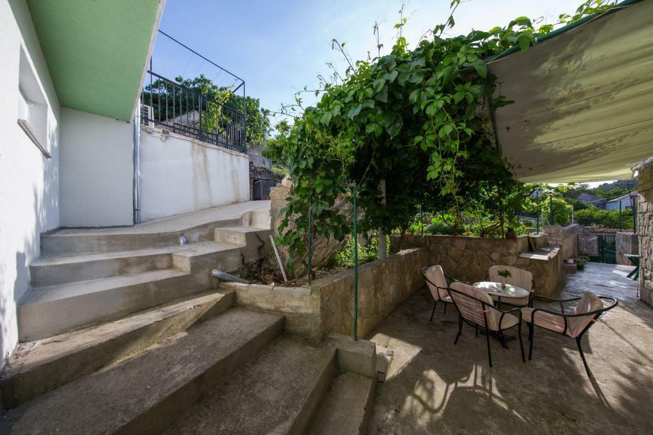 Strma Apartments Vis Kültér fotó