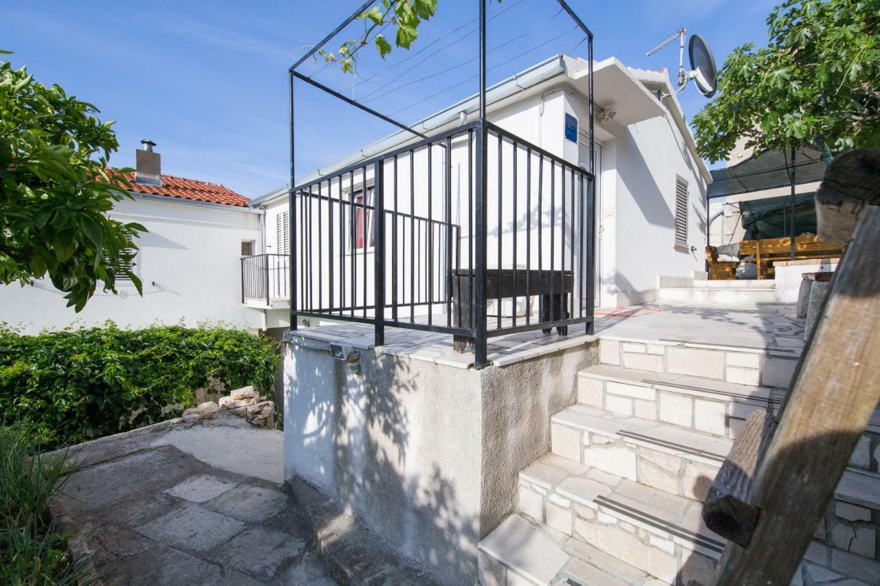 Strma Apartments Vis Kültér fotó