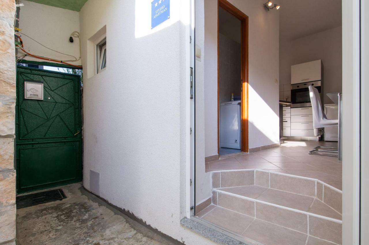 Strma Apartments Vis Kültér fotó