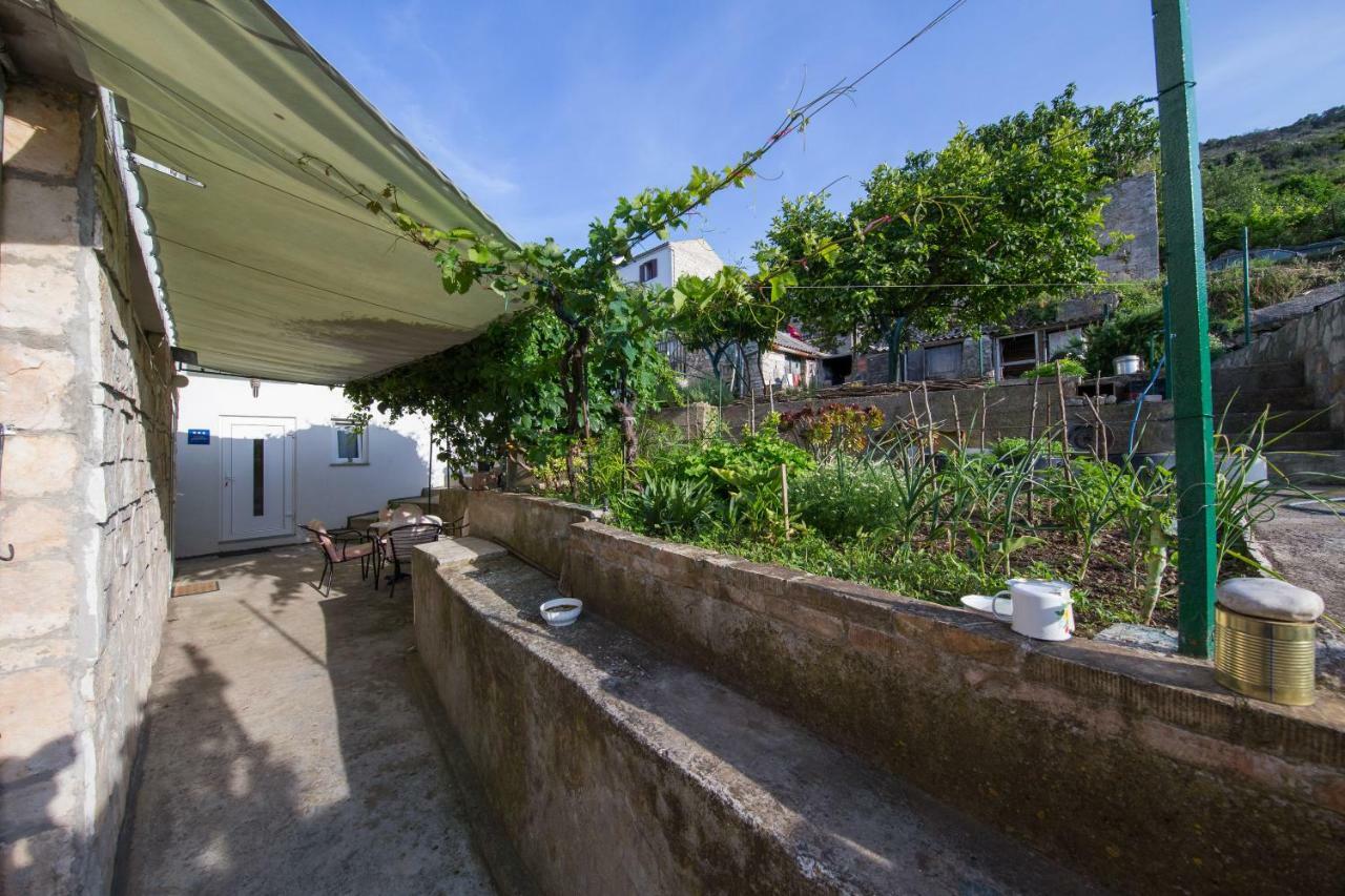 Strma Apartments Vis Kültér fotó